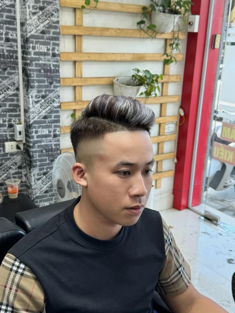 Không gian tại tiệm cắt tóc