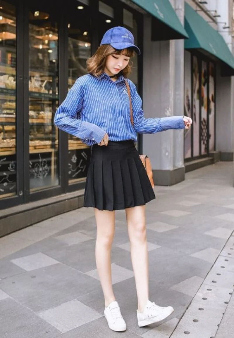 Váy xếp ly ngắn và 6 cách mặc với áo chuẩn fashionista